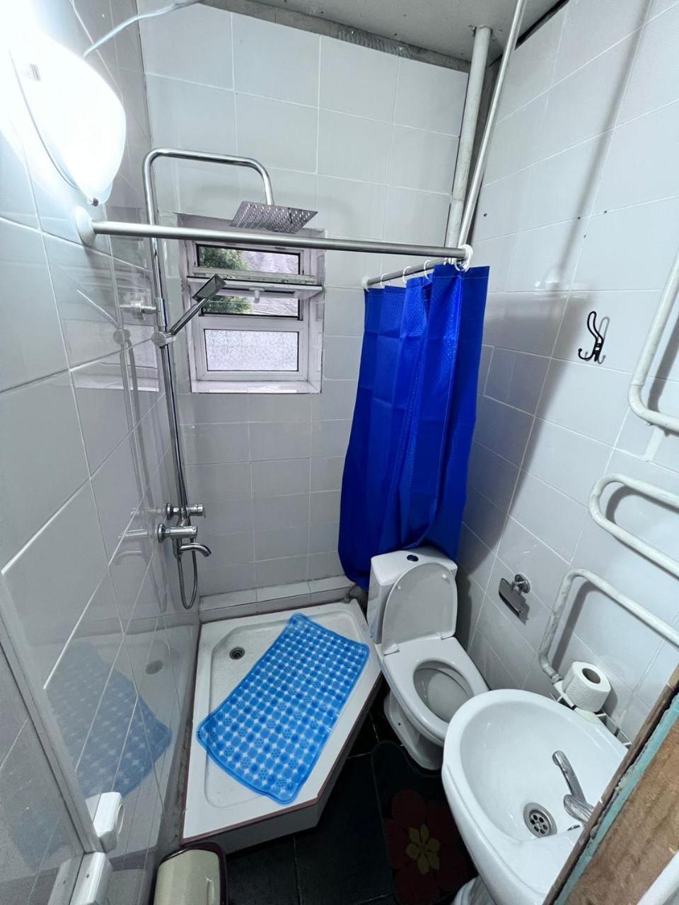 Turan Guesthouse Karakol Eksteriør bilde