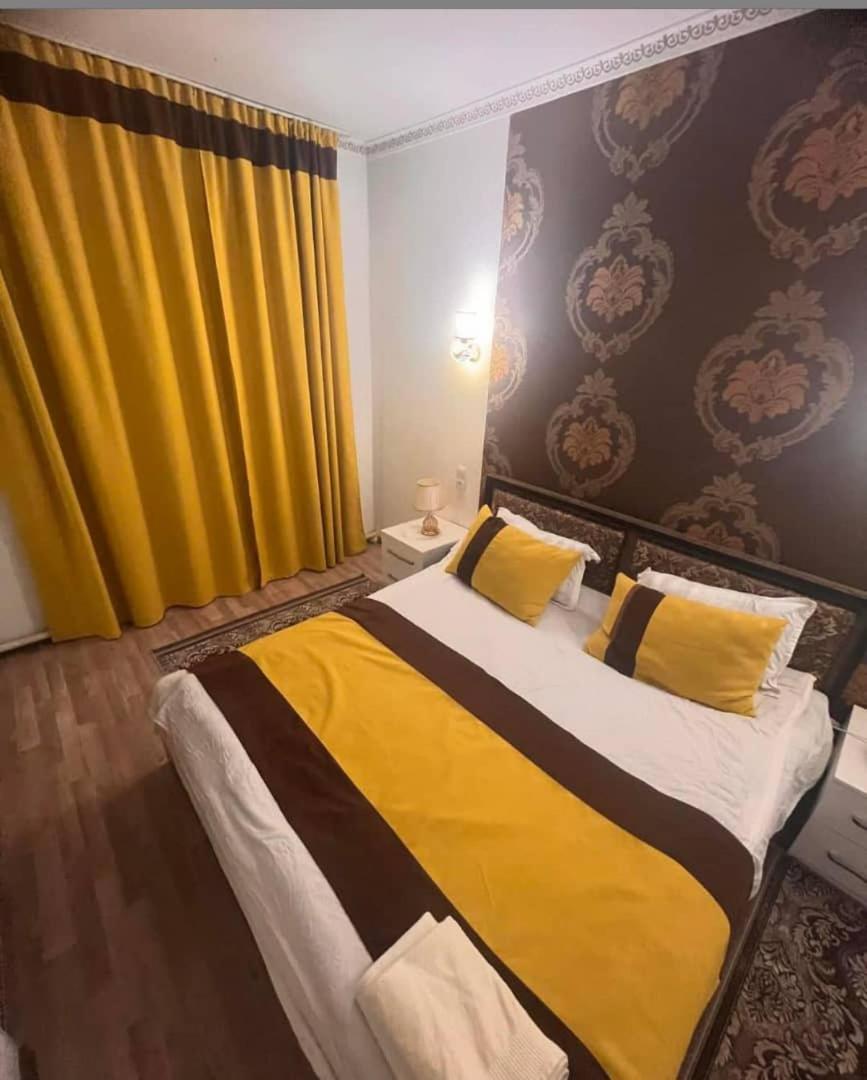 Turan Guesthouse Karakol Eksteriør bilde